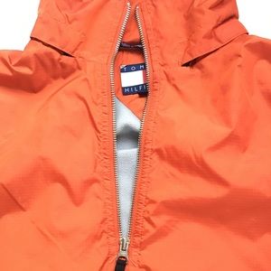 Tommy Hilfiger unisex quarter zip pullover